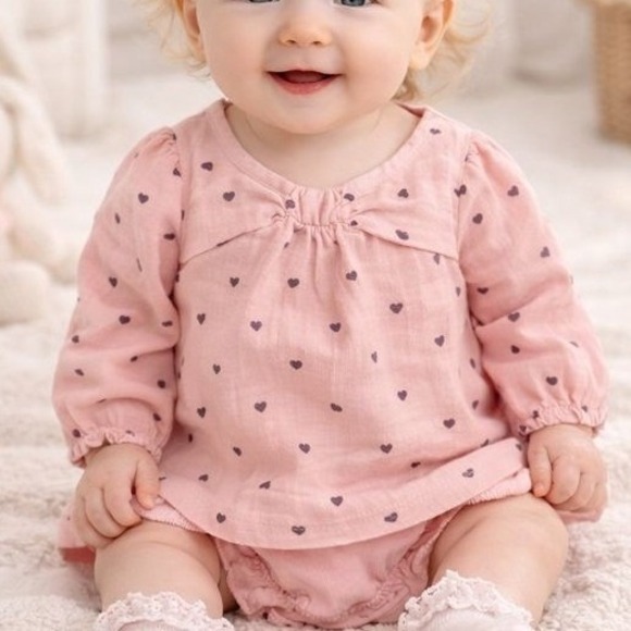Cat & Jack Other - NEW Cat Jack‎ Baby Girl Pink Heart Print Long Sleeve Dress & Bloomers Set 3-6M